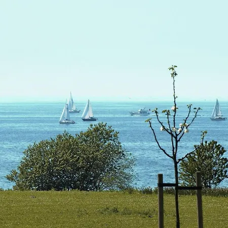 Stately Holiday Near The Baltic Sea *